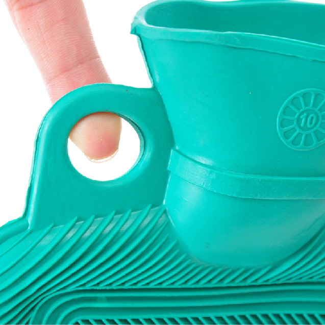 L104 Hot water bottle to warm hands - Image 3